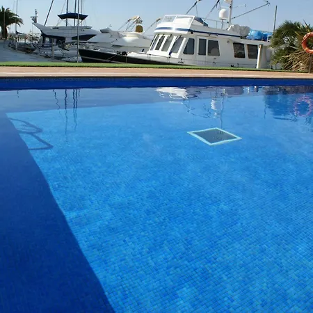 Precioso Piso Con Vista Al Canal Y Piscina En